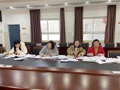 東風23小學開展春季開學教學常規檢查暨教育教學檢測評價活動